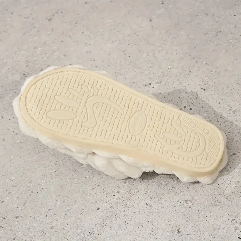 PLUSH CROSS-KNIT SLIPPERS - 40% OFF