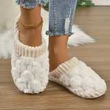 COZY KNIT SLIPPERS - 40% OFF