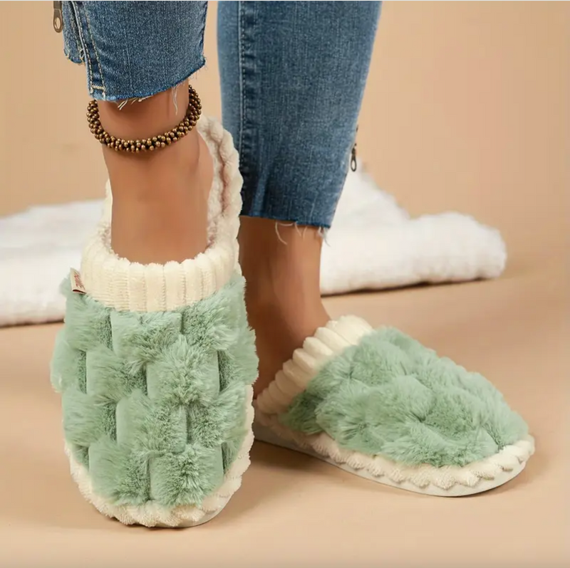 COZY KNIT SLIPPERS - 40% OFF
