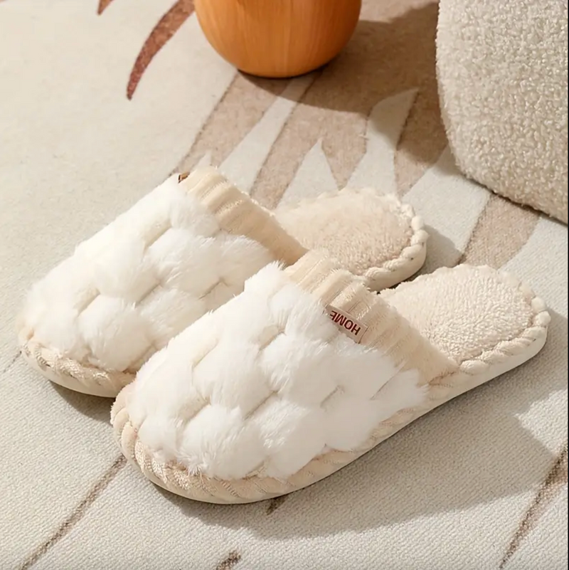 COZY KNIT SLIPPERS - 40% OFF
